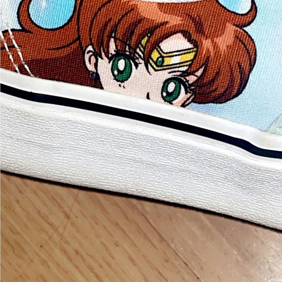 Sailor Moon Vans size 9.5 multicolor - Picture 3 of 5